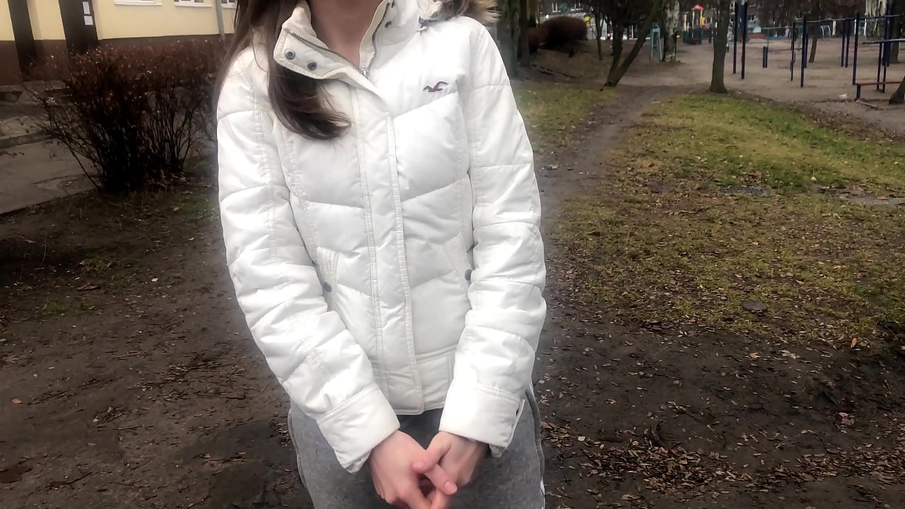 Estranghero Para sa Pera na Sinipsip at Niloko. Russian Amateur. Sa Pakikipag-usap.